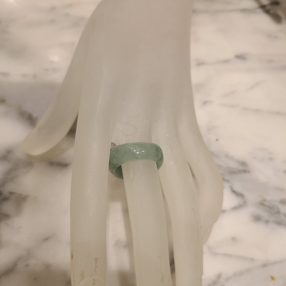 10k YG Cultured Pearl and Jade Ring - Picture 4 of 5